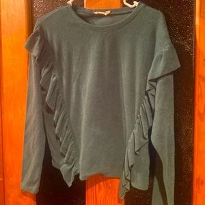 This is a Chloe&katie long sleeves sweater.